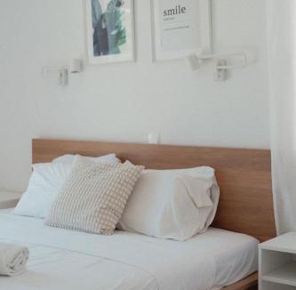 Chlorakas House | Chlorakas Coastal Home 3 Bed, Steps to the Sea