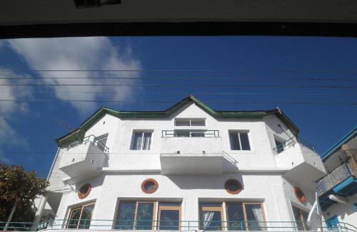 Pedhoulas Hotel | Christys Palace Hotel