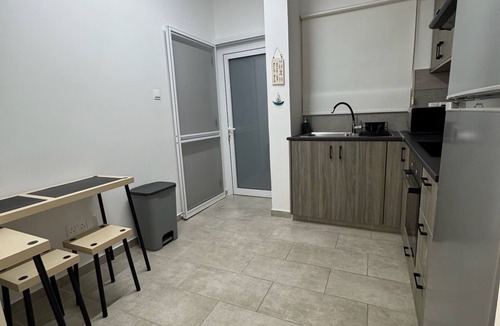 Acropolis Apartment | Corporate 2-Bedroom Business Apartment with Workspace – Central Nicosia