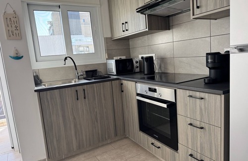 Acropolis Apartment | Corporate 2-Bedroom Business Apartment with Workspace – Central Nicosia