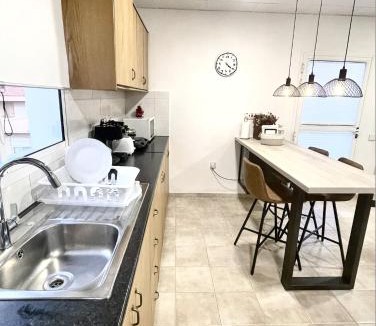 Limassol Apartment | Cosy Refurbished Apt City Centre