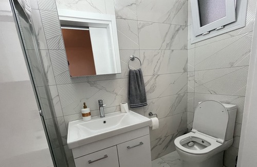 Larnaca Apartment | Cosy studio apartment near beach and pool