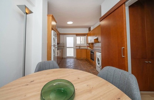 City Centre Apartment | Cozy 3 bedroom flat city center