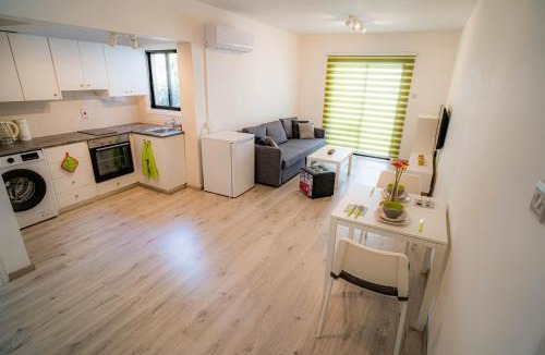 Kapparis Apartment | Cozy Apartment In Kapparis