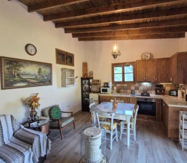 Pedhoulas Cabin | Cozy Paradise