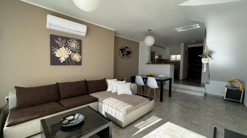 Peyia Town Apartment | D1PeyiaGarden