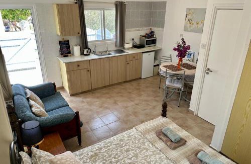 Kapparis Apartment | Detached Cozy Studio