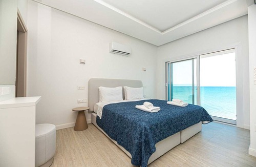 Larnaca Hotel | Dinglis Beach Hotel Apartments
