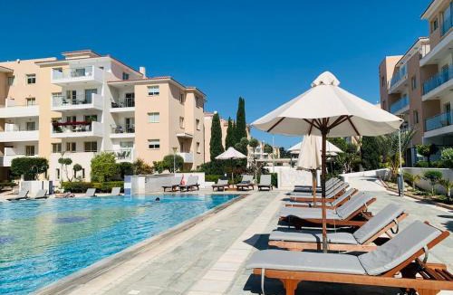 Universal Apartment | Elysia Park 7- 2 Modern Bedrooms Apartment , Pool, Gym, City Center