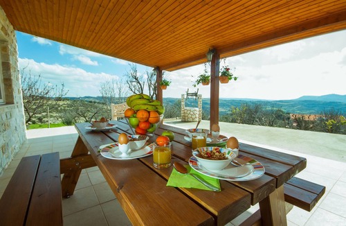 Vasa Koilaniou House | ERIGONE COTTAGE - ENHANCE YOUR SENSEs