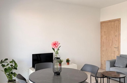 Egkomi Apartment | Esmee In, Engomi