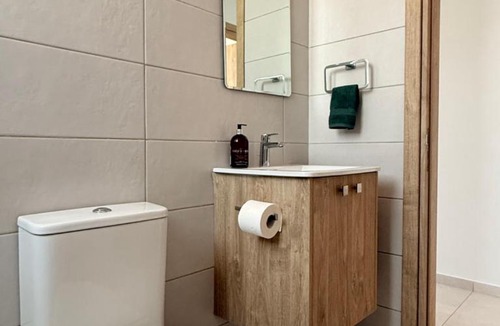 Egkomi Apartment | Esmee In, Engomi