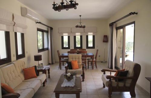 Pissouri Villa | Eve Pissouri Xιnisteri Villa