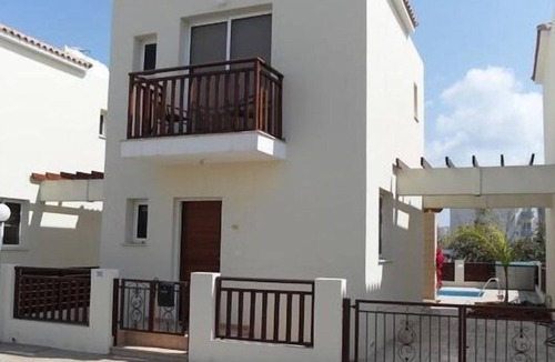 Pernera Villa | Fantastic Villa, Near to All Amenities in Pernera, 200 Meters from the Beach.