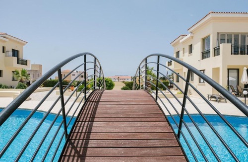 Paphos Apartment | Faros Village 1 Bedroom Flat near the seafront in Paphos