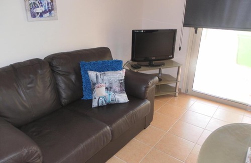 Paphos Apartment | First floor, 2 bedroom apartment F102, pool view & FREE WIFI