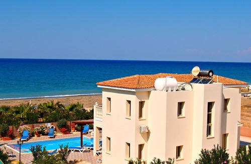 Argaka Villa | Front Line Beach Villa - Private Swimming Pool - Uninterrupted Sea Views - Wifi