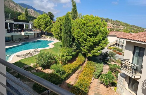 Ilgaz Apartment | Hürriyet street vineyard view holiday village R block No 2 Ilgaz Girne Kyrenia