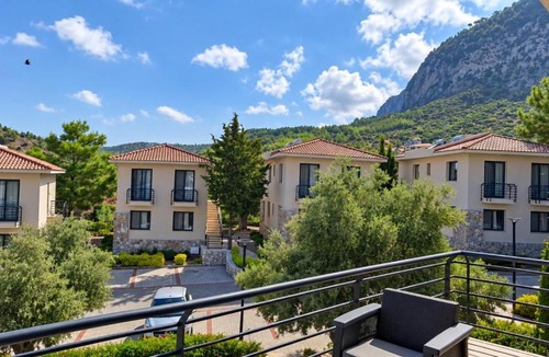 Ilgaz Apartment | Hürriyet street vineyard view holiday village R block No 2 Ilgaz Girne Kyrenia