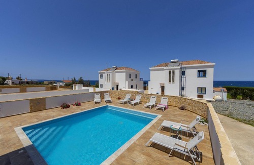 Pomos House | Holiday villa "Artemis"