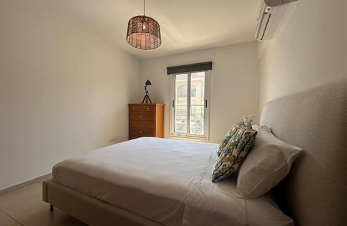 Kiti Apartment | Horizon Court