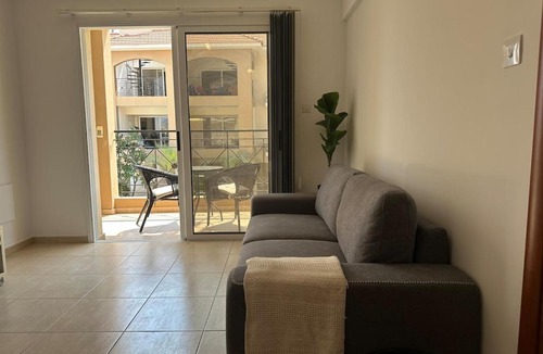 Kiti Apartment | Horizon Court