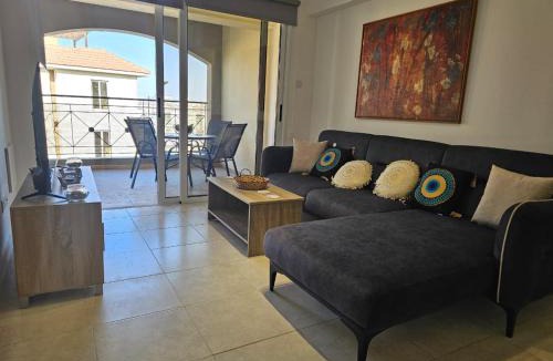 Kiti Apartment | Horizon View Apartment Kiti With Communal Pool