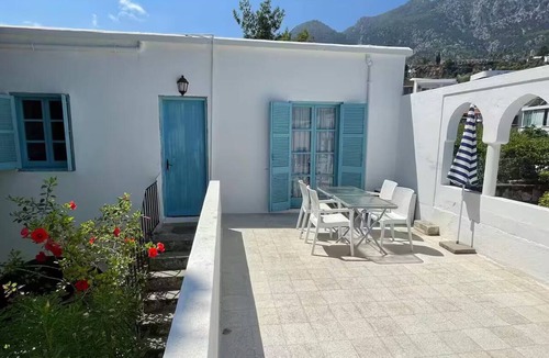 Kyrenia District House | House 2 Restful Getaway at The Old Monastery
