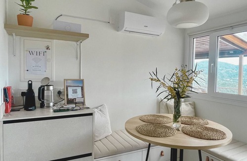 Politiko House | House of Light, Mountain Retreat