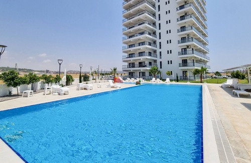Gastria Apartment | Iona Pool 1-bdr Apartment with Seaview (Caesar Blue)