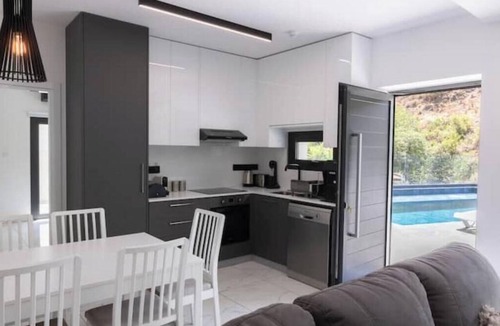 Kakopetria House | Kakopetria Luxury Villa w/pool