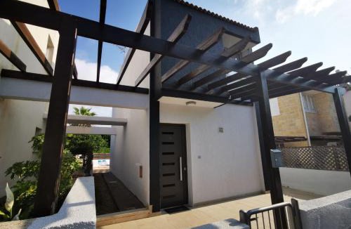 Chlorakas House | King Alexander Villa 22