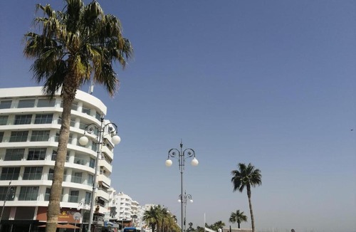 Larnaca City Centre Apartment | Lazuli Beachfront Sea View Ap 37