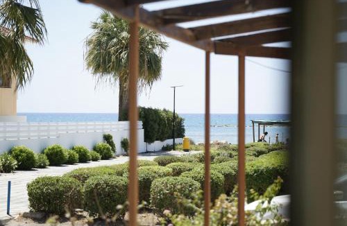 Pyla House | Lazuli Seafront Beach House Nr18