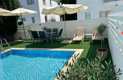Pernera Villa | LC Palm Villa