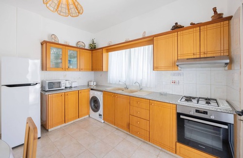 Argaka Villa | Lemon Grove Villa Dio