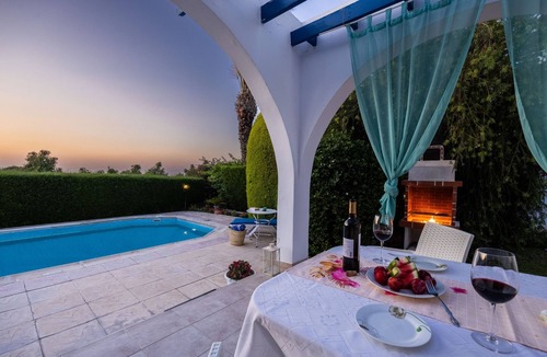 Argaka Villa | Lemon Grove Villa Ena
