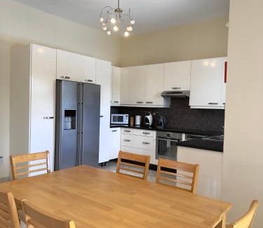 Peyia Town Villa | Leo's Paradise Villa Family Home Away From Home with Large Pool
