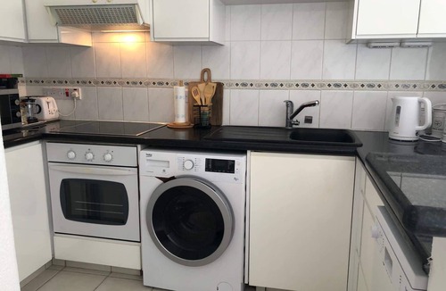 Paphos Apartment | Limnaria: 3BR Apt | Pool | Walk 2 Beach | Sleeps 6