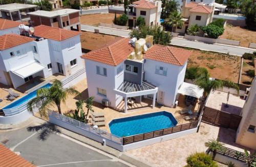 Paralimni Villa | Lindos Villa Ekaterina