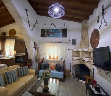 Lofou House | Lofitiko