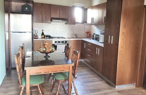 Dherynia Apartment | Lovely house not far from the beach, near Protaras