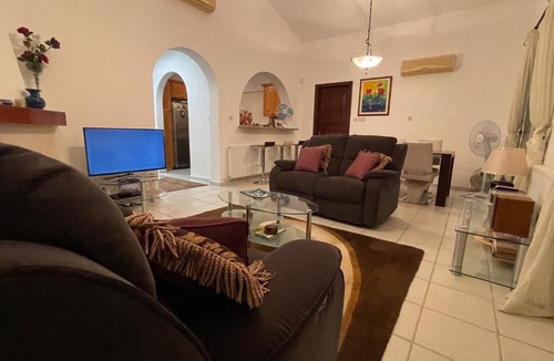 Tala Villa | Luxury 3Bedroom Villa with Pool, Garden & Sunset
