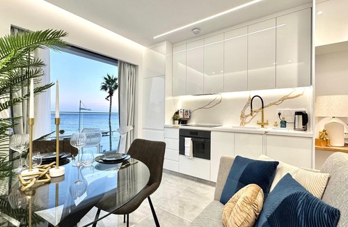 Paphos Apartment | Luxury Apartment at the Harbor