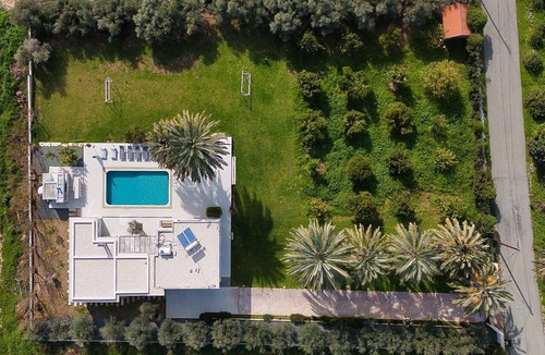 Pegeia Villa | Luxury Oasis Villa - Four Bedroom Villa, Sleeps 8