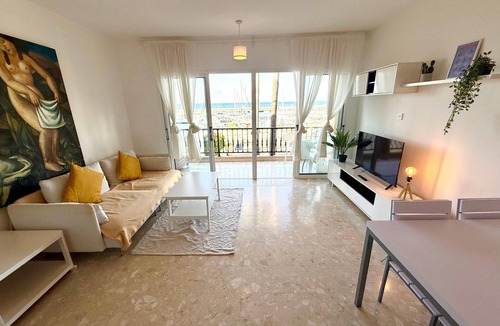 Latchi Apartment | Luxury Studio Apartment –Pool, Harbour- & Mountain View