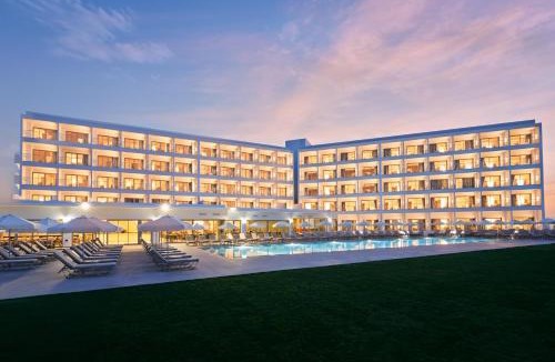 Protaras Hotel | Maris Grand Waterpark Resort