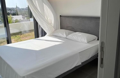 Karavas Apartment | Mediterra Defne Bahçe Manzaralı Modern Daire