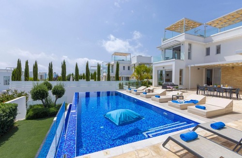 Protaras Villa | Milos lifestyle 5 bedroom villa