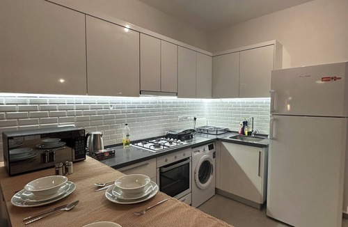 Trikomo Apartment | Modern 1BR Apt, Caesar Resort – Pool & Beach
